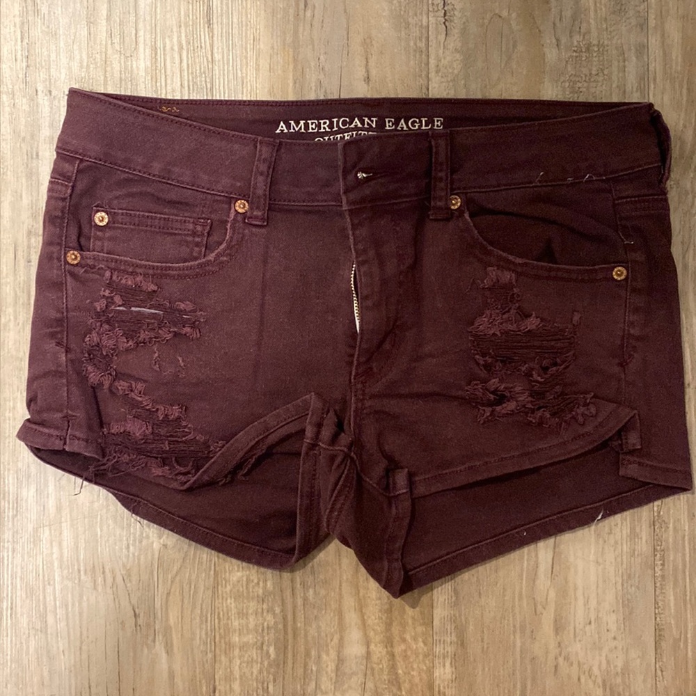 Woman’s shorts — American Eagle Outfitters, size 10.